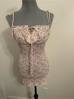 Smocked Floral Spaghetti-Strap Womens Top - Light Pink. Size Small